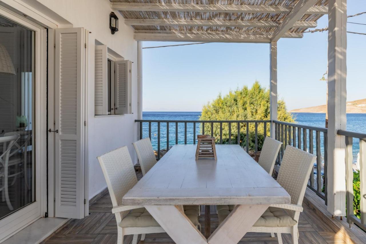 Uno Luxury Apartment With Sea View Livadia  エクステリア 写真