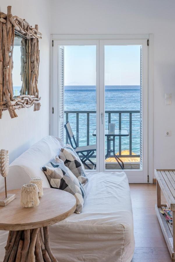 Uno Luxury Apartment With Sea View Livadia  エクステリア 写真
