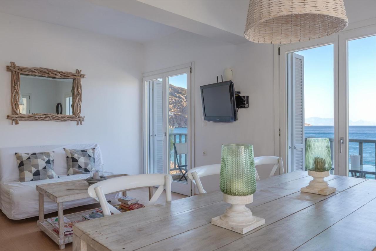 Uno Luxury Apartment With Sea View Livadia  エクステリア 写真