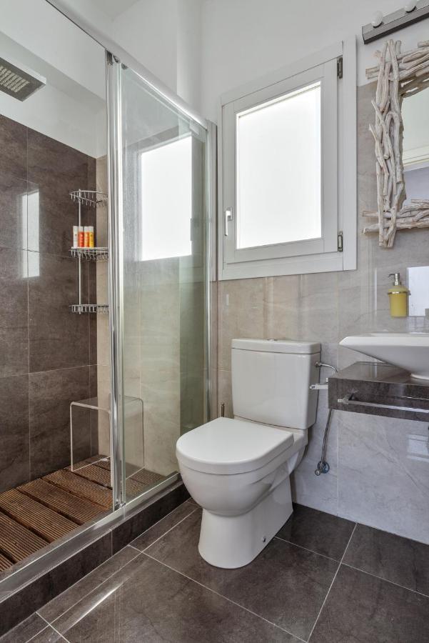 Uno Luxury Apartment With Sea View Livadia  エクステリア 写真