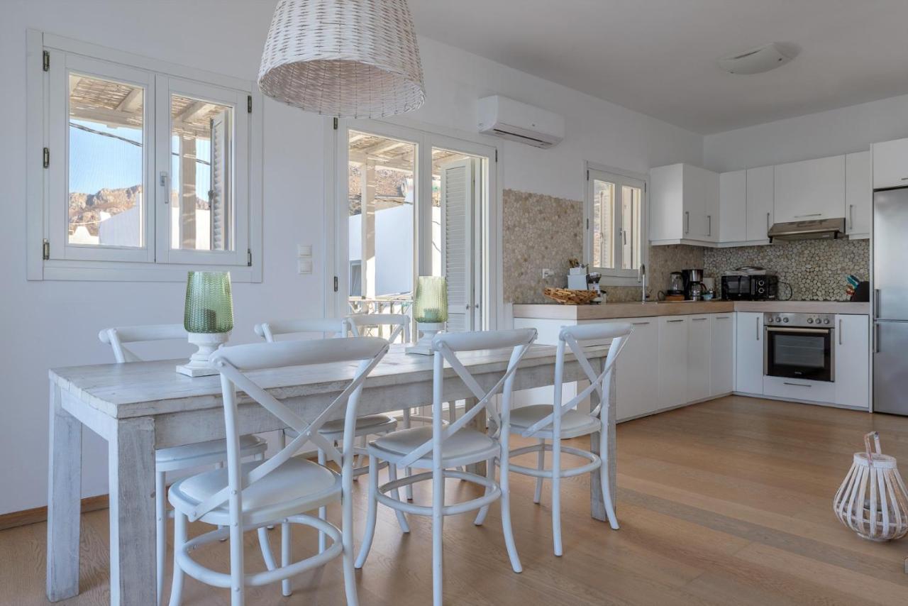 Uno Luxury Apartment With Sea View Livadia  エクステリア 写真