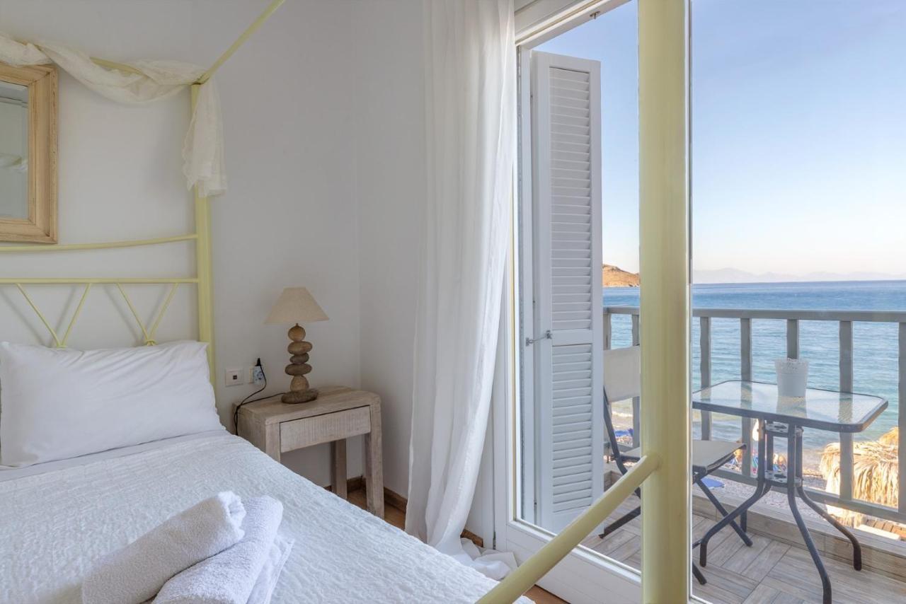 Uno Luxury Apartment With Sea View Livadia  エクステリア 写真