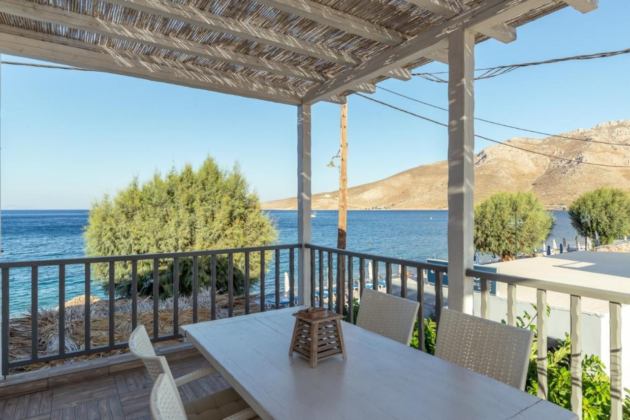 Uno Luxury Apartment With Sea View Livadia  エクステリア 写真